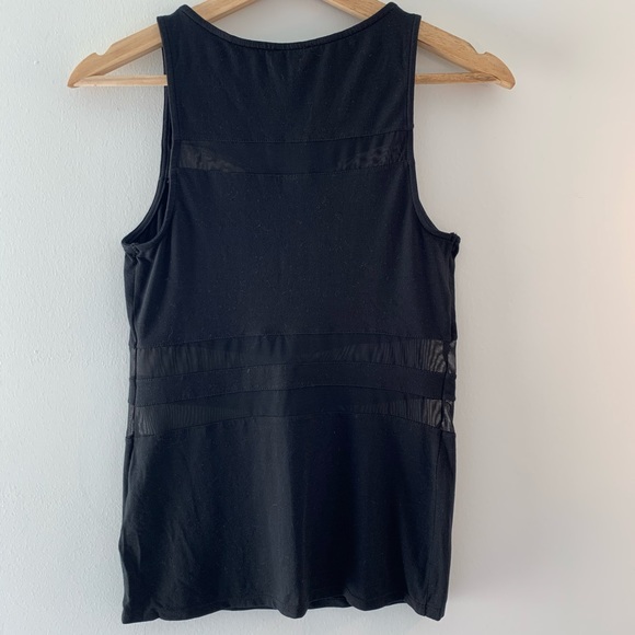 Express Mesh Panel Stretch Tank - Picture 4 of 5